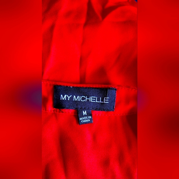 My Michele red lace front blouse size med - Picture 7 of 7